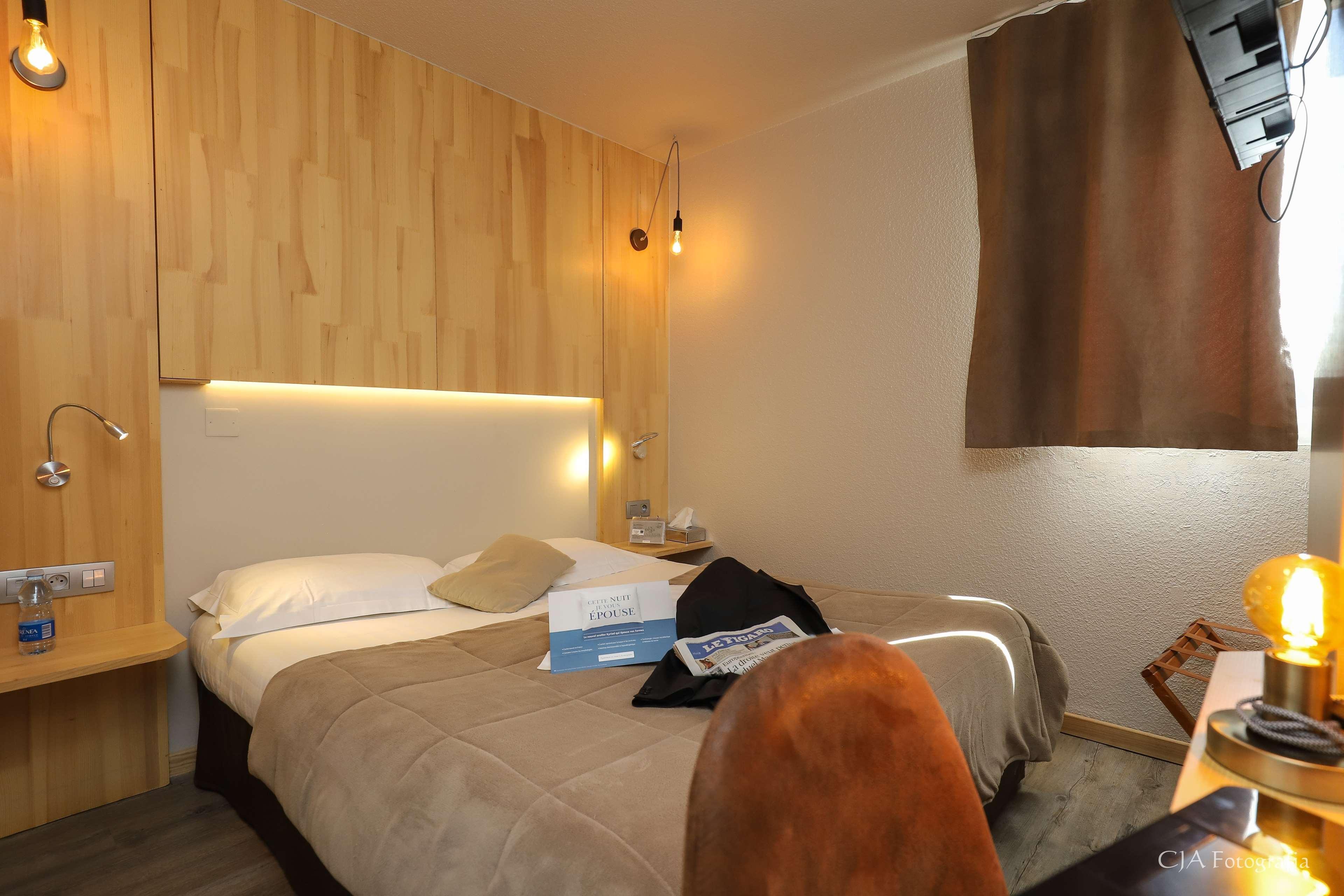 Hotel Restaurant Kyriad Brive Centre Экстерьер фото